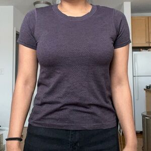 Lululemon purple short sleeve tee